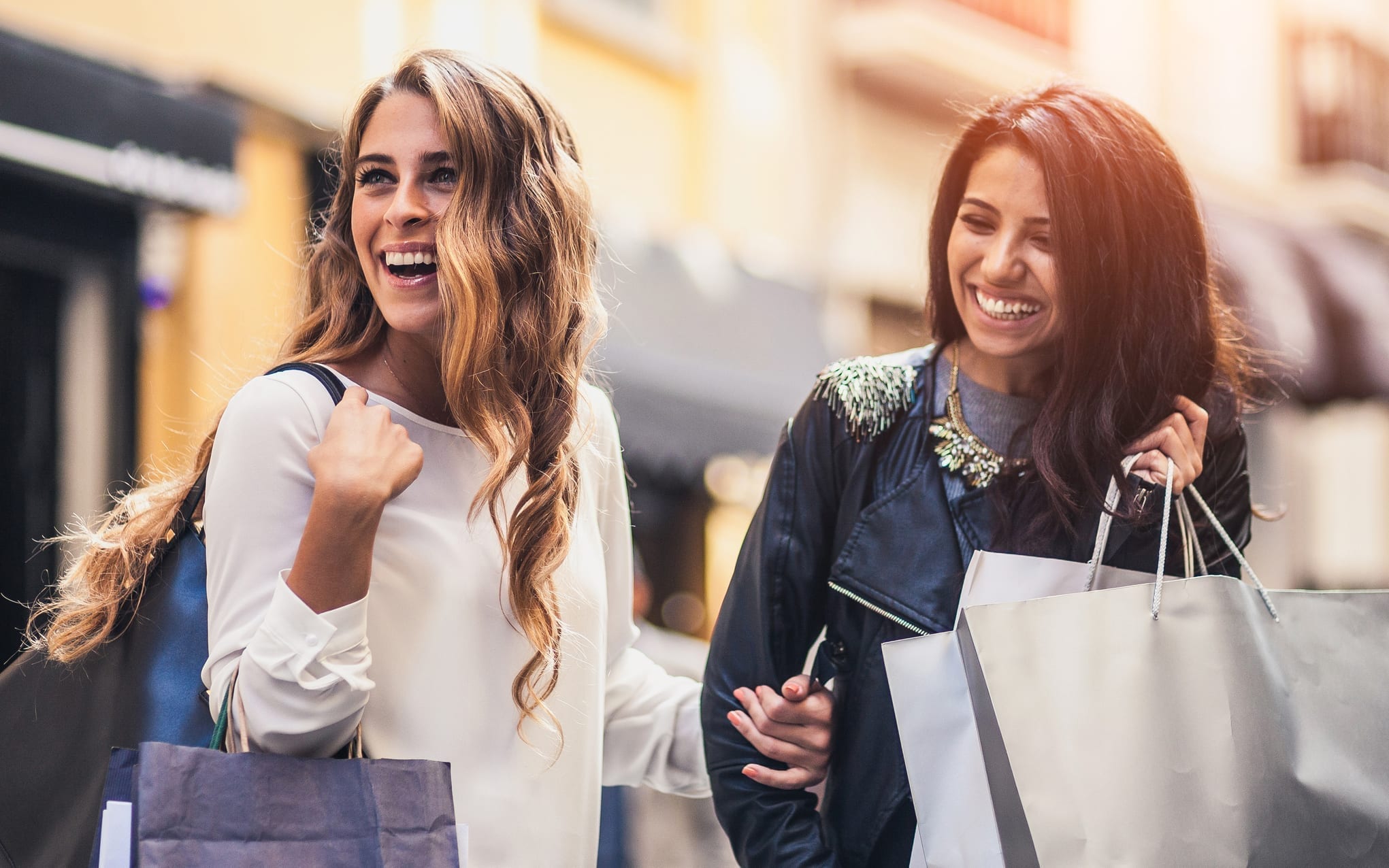 Friends shopping in Downtown Raleigh